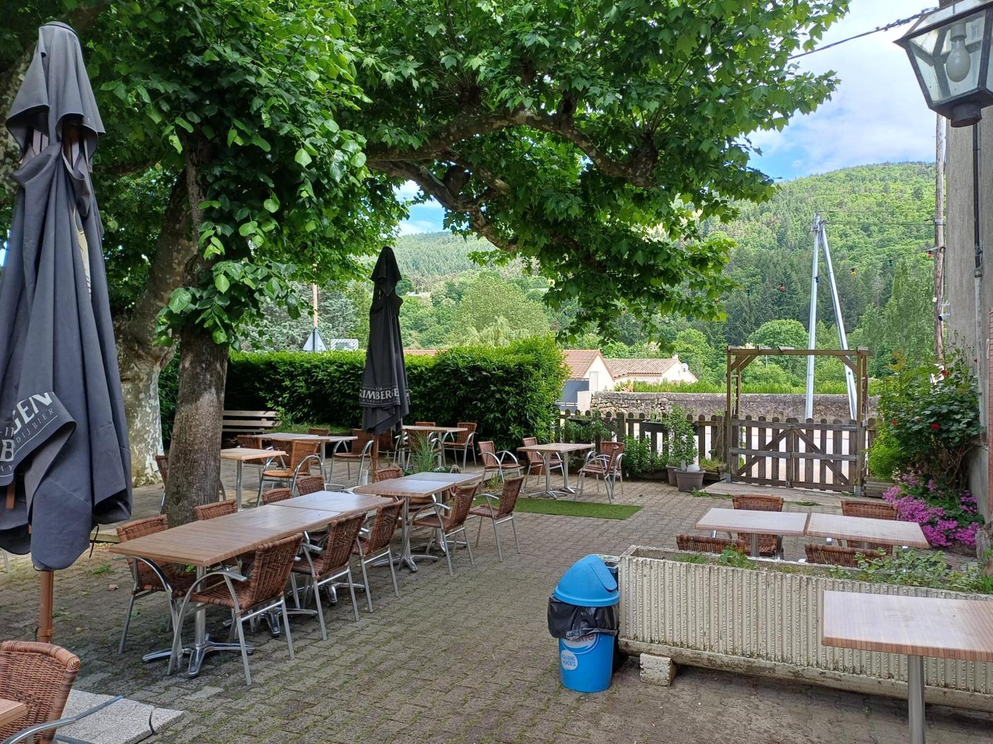 Auberge Des Platanes Villevocance Eksteriør bilde